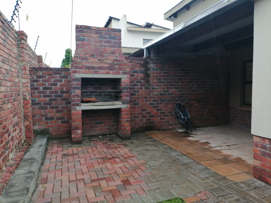 To Let 3 Bedroom Property for Rent in Waterval East North West